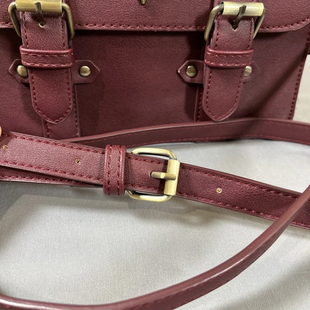 Harry Potter Hogwarts Satchel Crossbody Handbag Maroon Gold Hardware Bag